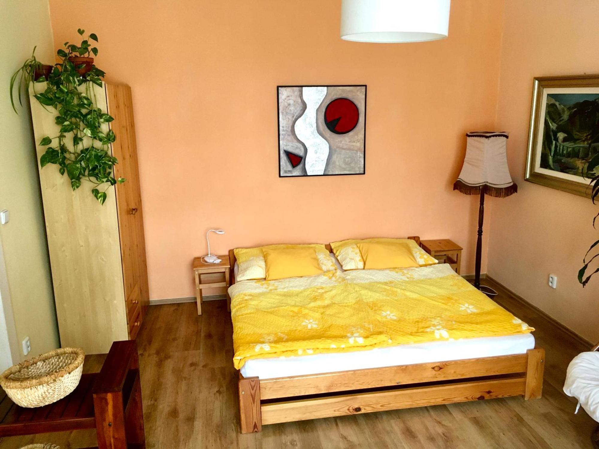 Apartman Flora Olomouc Exteriör bild