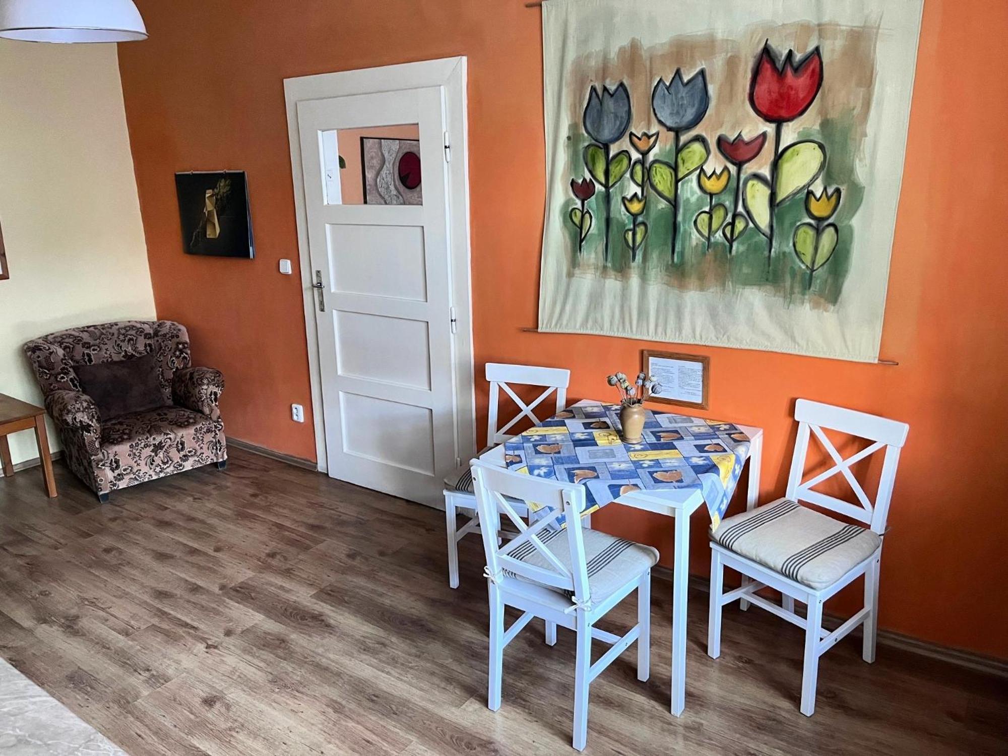 Apartman Flora Olomouc Exteriör bild