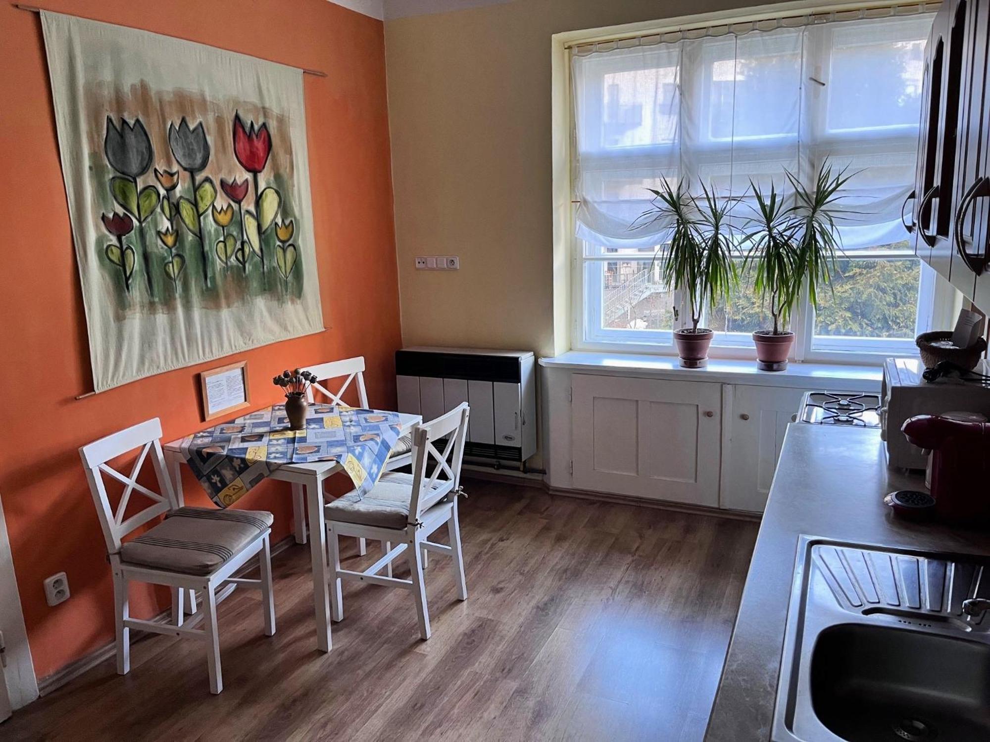 Apartman Flora Olomouc Exteriör bild